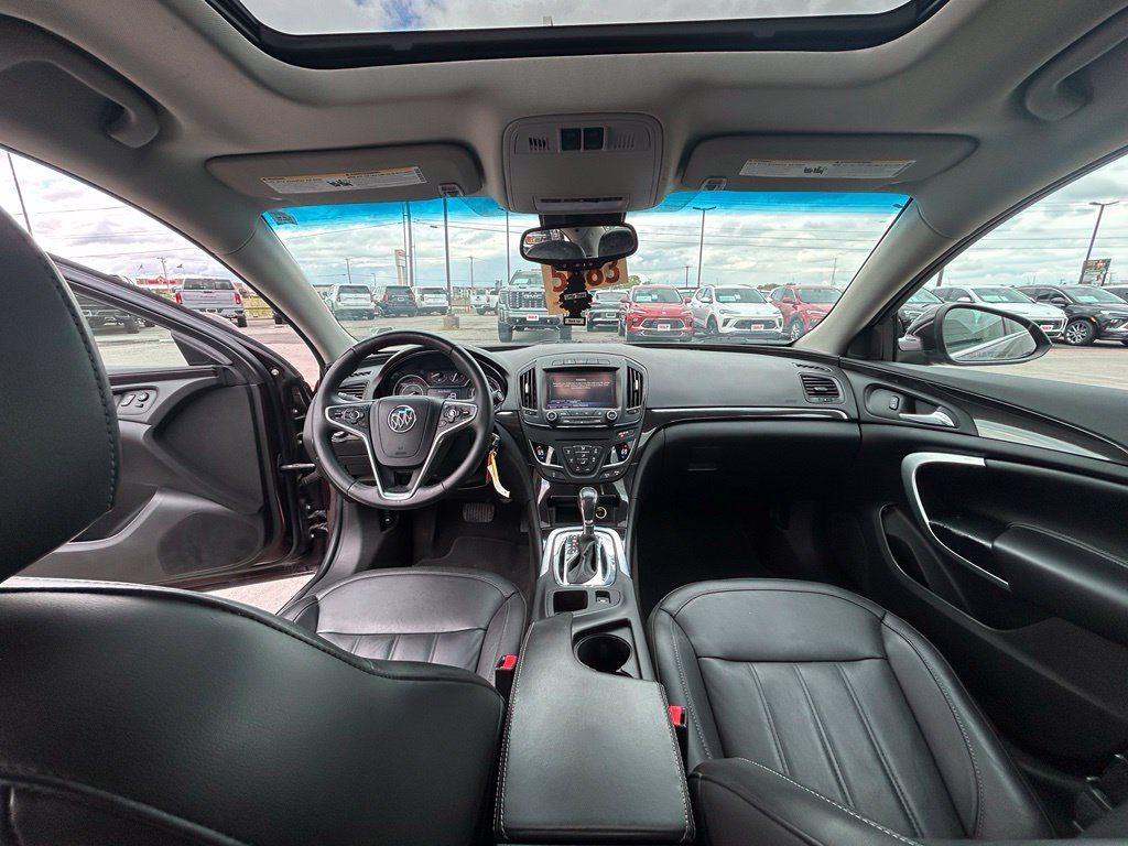 Used 2017 Buick Regal Sport Touring FWD image 9