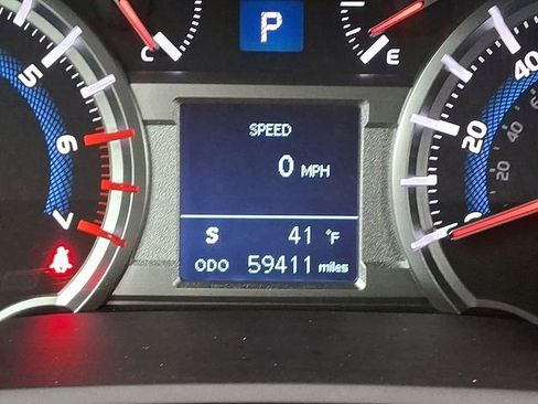 Certified 2018 Toyota 4Runner TRD Off-Road image 21