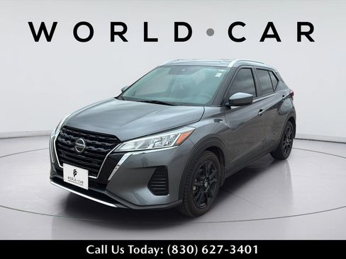 Used 2021 Nissan Kicks SV FWD image 5