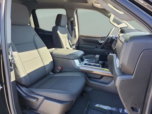 Used 2024 Chevrolet Silverado 1500 RST image 16