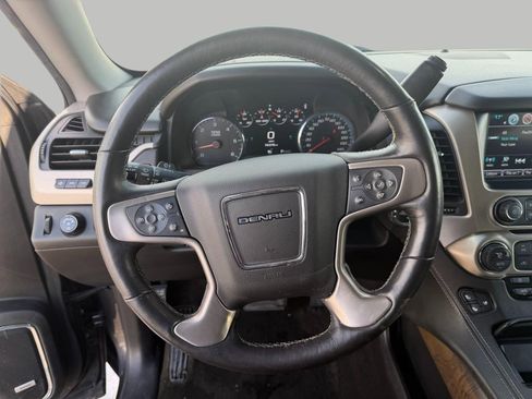 Used 2018 GMC Yukon Denali w/ Open Road Package image 17