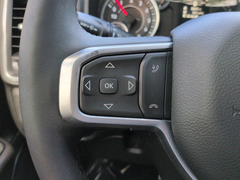 Used 2025 RAM 1500 Big Horn AWD/4WD image 24