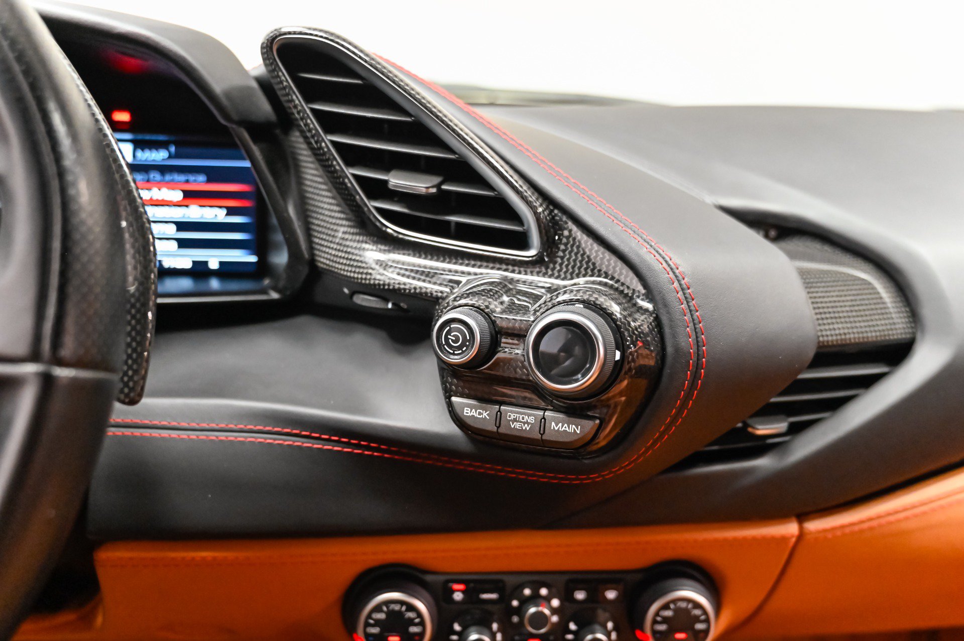 Used 2018 Ferrari 488 GTB RWD image 41