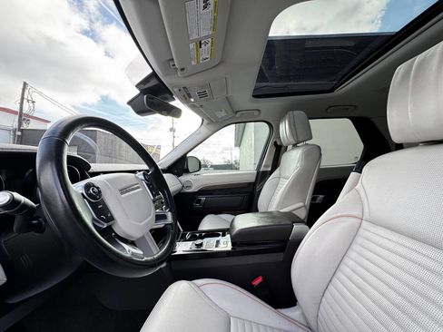 Used 2017 Land Rover Discovery HSE Luxury image 12