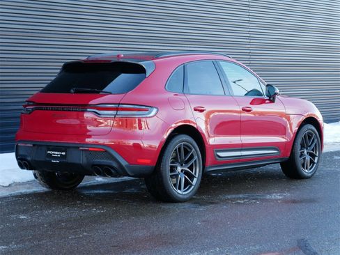 Used 2023 Porsche Macan Turbo image 22