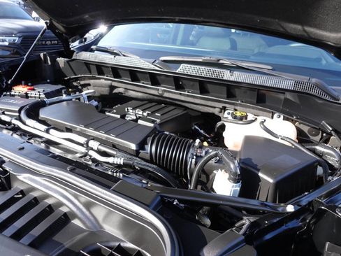 Used 2024 Chevrolet Silverado 1500 LT image 56