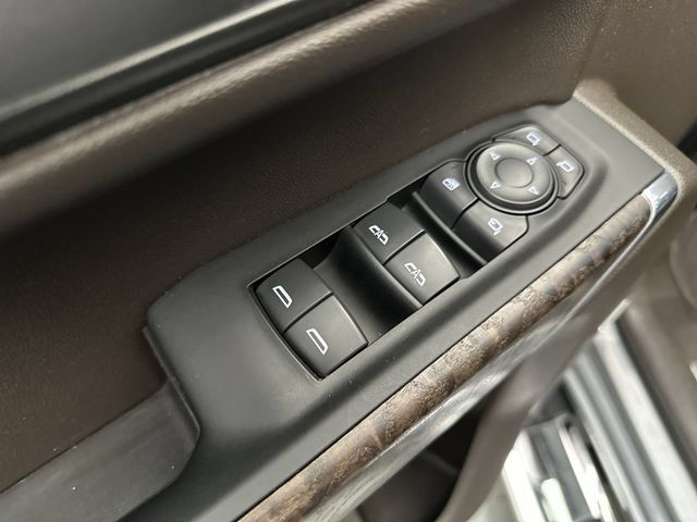 Used 2021 GMC Sierra 1500 Denali w/ Technology Package AWD/4WD image 17
