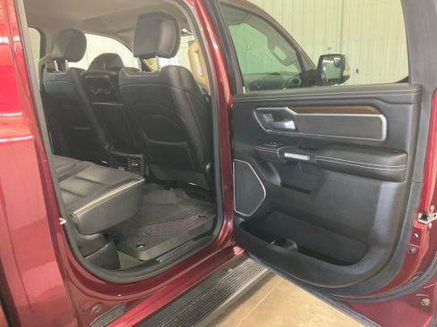 Used 2021 RAM 1500 Laramie AWD/4WD image 25