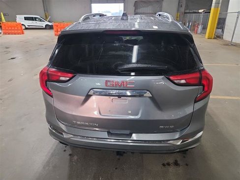 Used 2019 GMC Terrain Denali w/ Advanced Safety Package AWD/4WD image 5