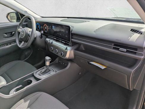 New 2026 Hyundai Kona SE image 22