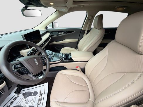 Certified 2021 Lincoln Nautilus Reserve AWD/4WD image 21