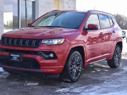 Used 2023 Jeep Compass Limited image 9