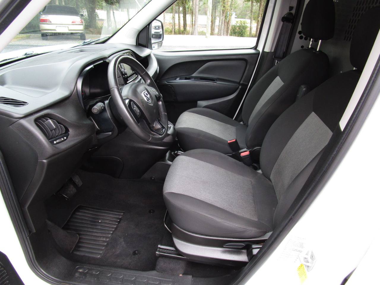 Used 2021 RAM ProMaster City Tradesman SLT FWD image 13