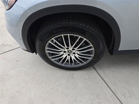 New 2026 Mercedes-Benz GLC 300 4MATIC image 12
