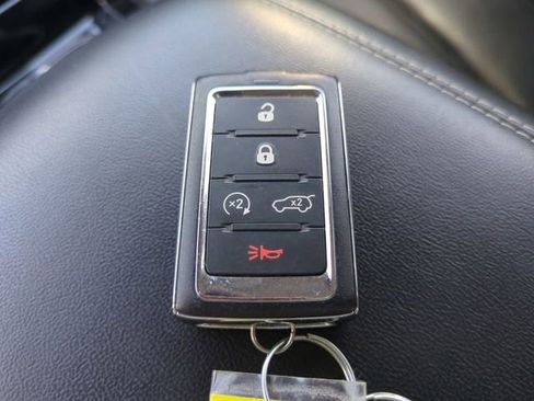 Used 2021 Jeep Grand Cherokee L Limited AWD/4WD image 30