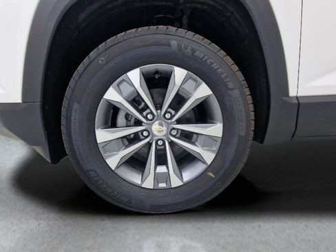 New 2026 Chevrolet Equinox LT w/ Safety and Technology Package image 33