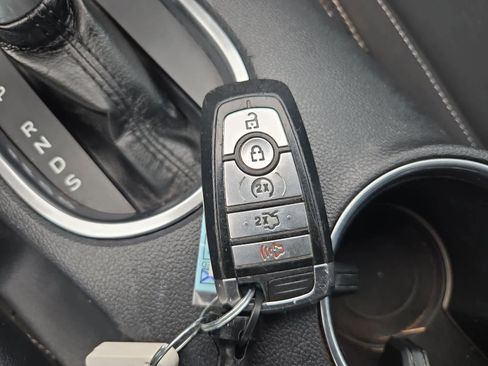 Used 2022 Ford Mustang GT w/ Equipment Group 301A RWD image 27