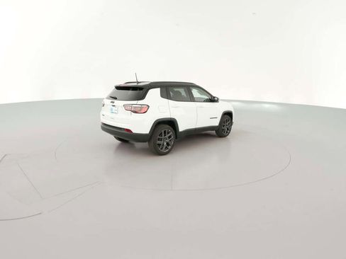 New 2026 Jeep Compass Limited image 12