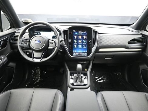 Certified 2025 Subaru Forester Limited image 22