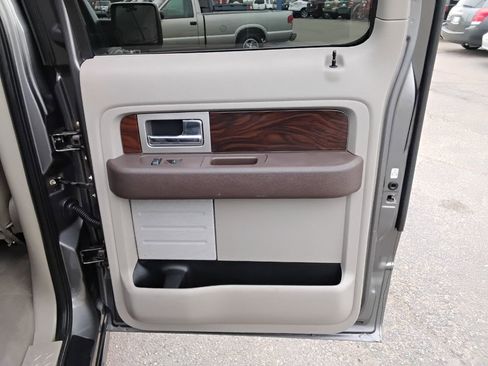 Used 2010 Ford F150 Lariat image 17