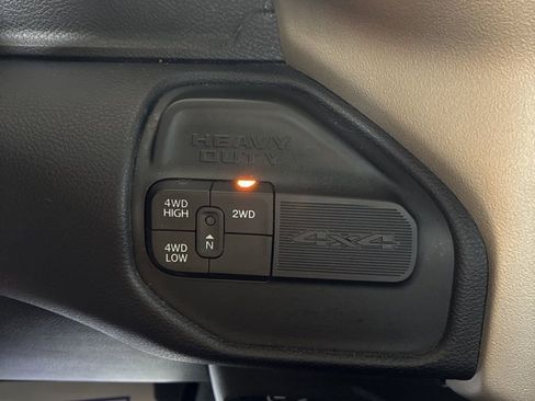 Used 2024 RAM 2500 Laramie w/ Safety Group AWD/4WD image 21