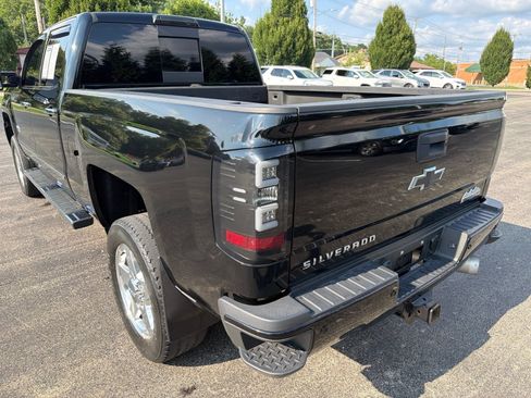 Used 2019 Chevrolet Silverado 2500 High Country w/ Duramax Plus Package AWD/4WD image 3