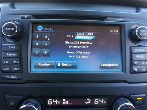 Used 2017 Nissan Titan SV image 11