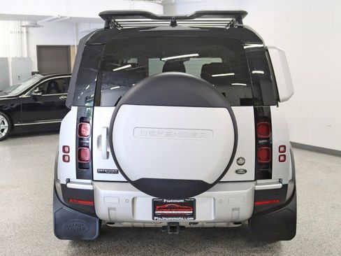 Used 2020 Land Rover Defender 110 First Edition image 13