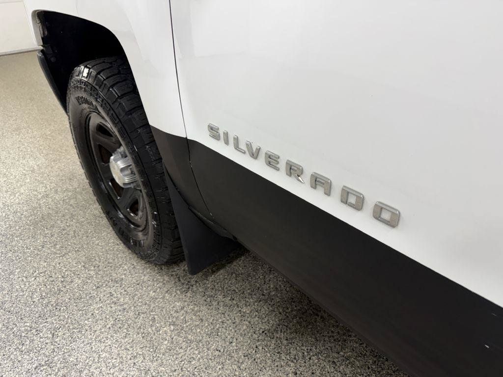 Used 2017 Chevrolet Silverado 1500 W/T w/ WT Convenience Package AWD/4WD image 15