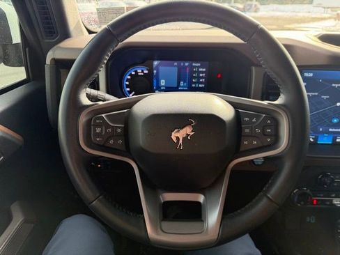 Used 2023 Ford Bronco Outer Banks image 15