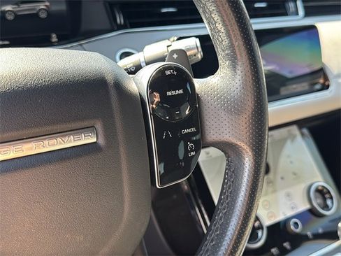 Used 2020 Land Rover Range Rover Evoque R-Dynamic SE image 16