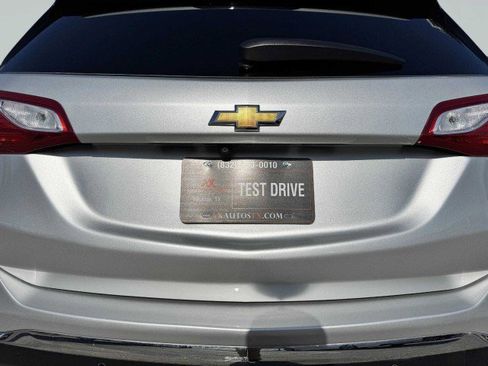 Used 2019 Chevrolet Equinox LT image 18