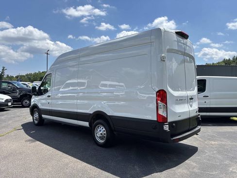 Used 2024 Ford Transit 250 148 High Roof Extended AWD image 5