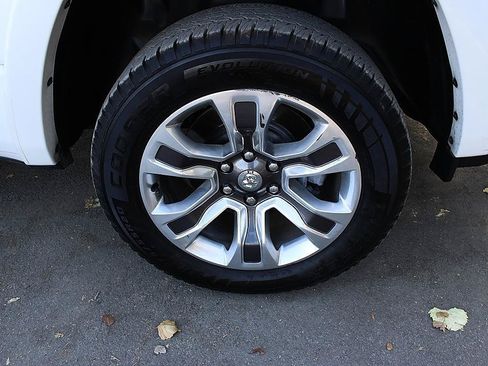 Used 2019 RAM 1500 Limited AWD/4WD image 8