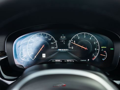 Used 2019 BMW M550i xDrive AWD/4WD image 30