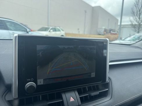 Used 2025 Toyota RAV4 XLE image 11