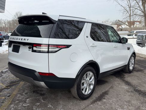 Used 2017 Land Rover Discovery SE image 5