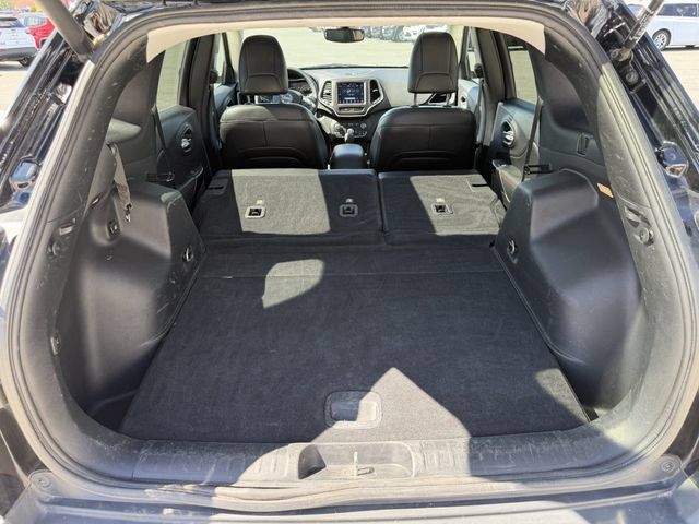 Used 2020 Jeep Cherokee Trailhawk w/ Comfort/Convenience Group AWD/4WD image 15