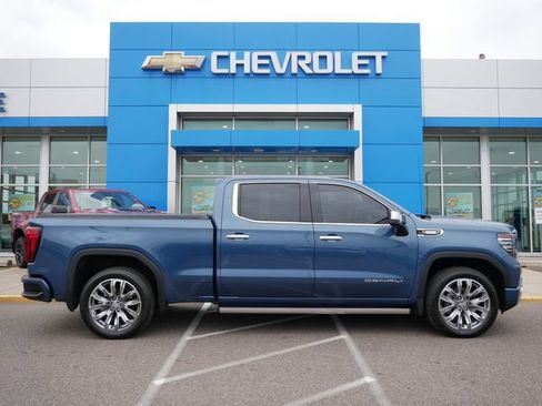 Used 2025 GMC Sierra 1500 Denali w/ Denali Reserve Package AWD/4WD image 25