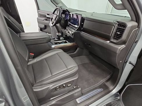 Used 2023 GMC Sierra 1500 SLT w/ SLT Premium Plus Package AWD/4WD image 39