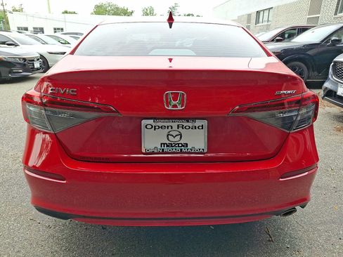 Used 2024 Honda Civic Sport image 5