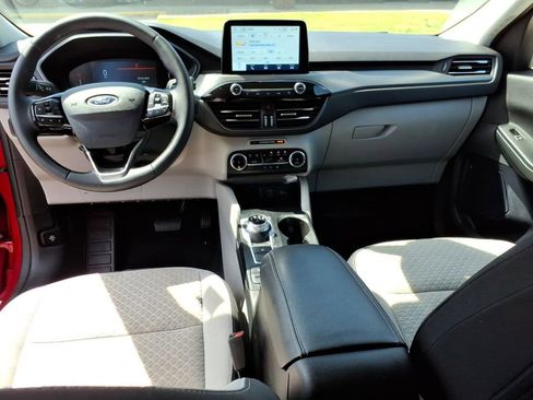 Certified 2023 Ford Escape Active AWD/4WD image 12