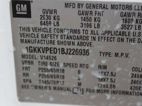 Used 2011 GMC Acadia SLE image 13