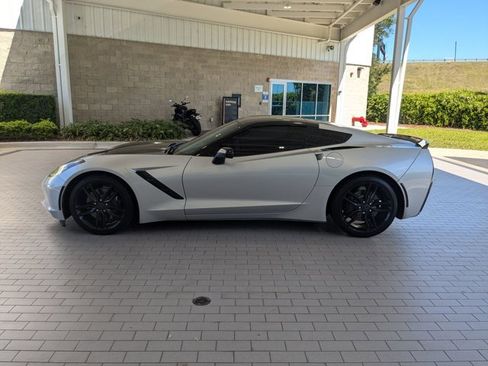 Used 2017 Chevrolet Corvette Stingray Coupe w/ Carbon Flash Badge Package image 8