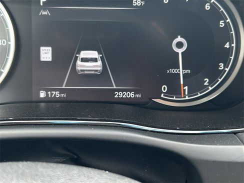 Used 2025 Genesis GV70 2.5T image 37