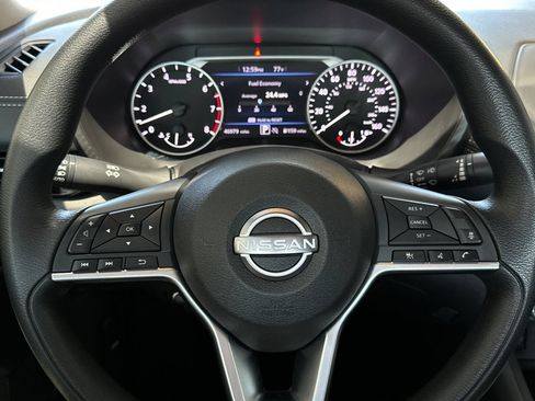 Used 2024 Nissan Sentra SV FWD image 22