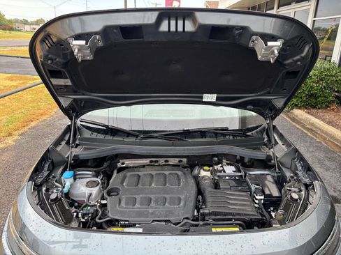 Used 2026 Volkswagen Tiguan SE AWD/4WD image 33