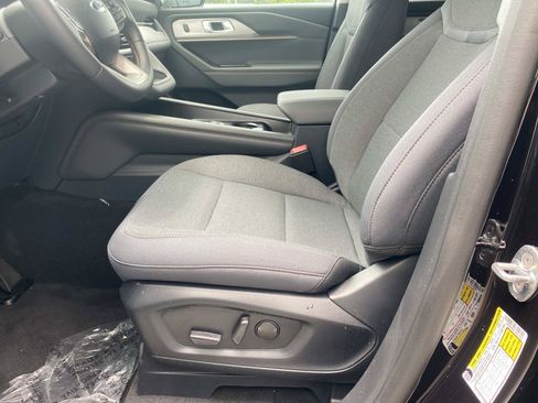 New 2026 Ford Explorer Active RWD image 14