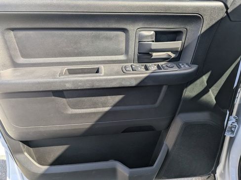 Used 2024 RAM 2500 Tradesman w/ Chrome Appearance Group image 23