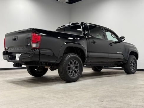 Used 2023 Toyota Tacoma SR5 w/ Technology Package RWD image 13